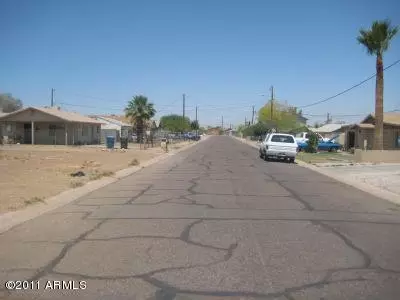 2556 E Southgate Ave, Phoenix, AZ 85040 photo 2