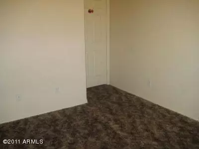 2556 E Southgate Ave, Phoenix, AZ 85040 photo 11