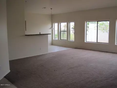 2622 E Pecan Rd, Phoenix, AZ 85040 photo 4