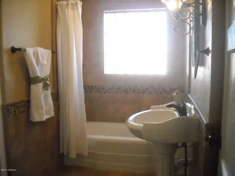 1714 E Turney Ave, Phoenix, AZ 85016 photo 5