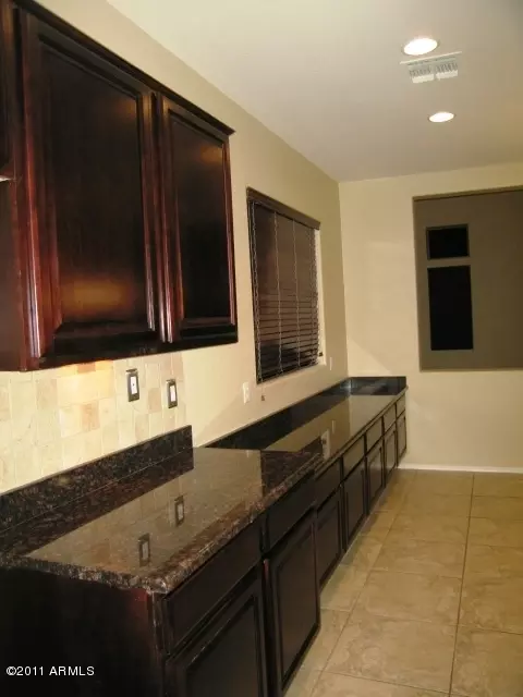6985 S Stadium Ct, Gilbert, AZ 85298 photo 6