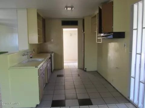 304 Elm St, Phoenix, AZ 85012 photo 5