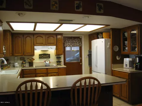 6718 E Akron St, Mesa, AZ 85205 photo 2