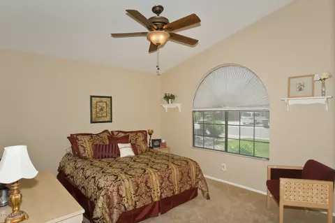 4542 E Vista Dr, Phoenix, AZ 85032 photo 8