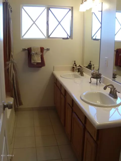 4320 E Clarendon Ave, Phoenix, AZ 85018 photo 12