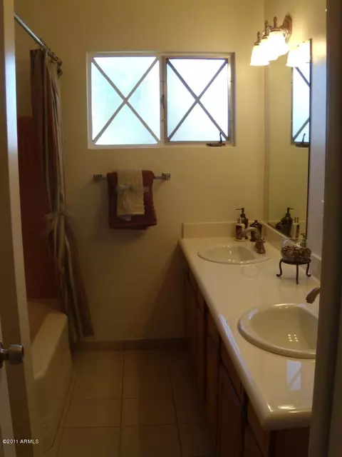 4320 E Clarendon Ave, Phoenix, AZ 85018 photo 13