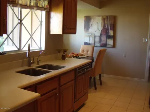 4320 E Clarendon Ave, Phoenix, AZ 85018 photo 4