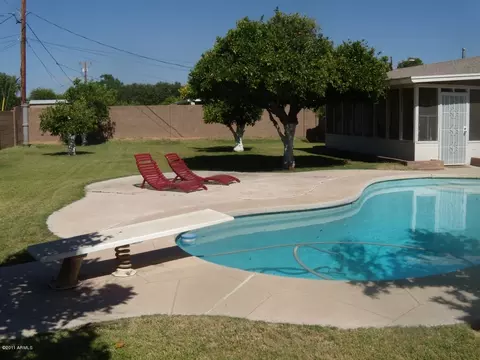 4320 E Clarendon Ave, Phoenix, AZ 85018 photo 1