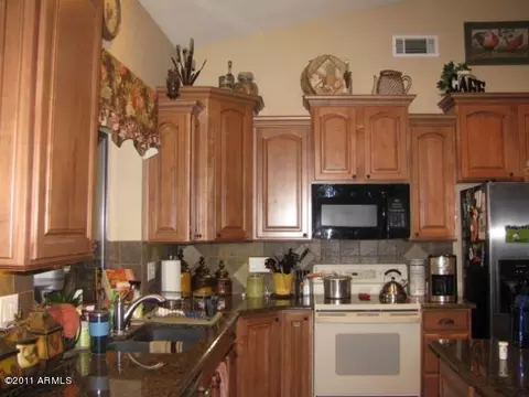 841 W Harbor Dr, Gilbert, AZ 85233 photo 3