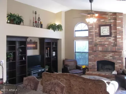 841 W Harbor Dr, Gilbert, AZ 85233 photo 5