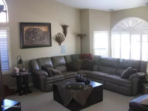 841 W Harbor Dr, Gilbert, AZ 85233 photo 4