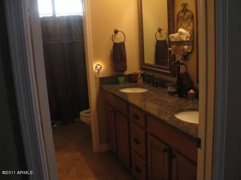 841 W Harbor Dr, Gilbert, AZ 85233 photo 9