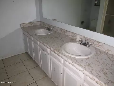 9416 N 38th Ave, Phoenix, AZ 85051 photo 8