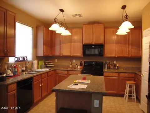 3935 E Geronimo St, Gilbert, AZ 85295 photo 2
