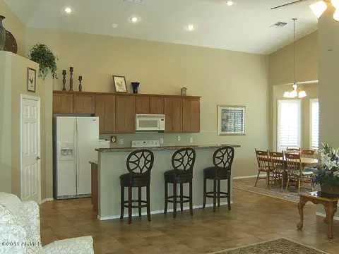 4881 S Cobblestone St, Gilbert, AZ 85298 photo 2