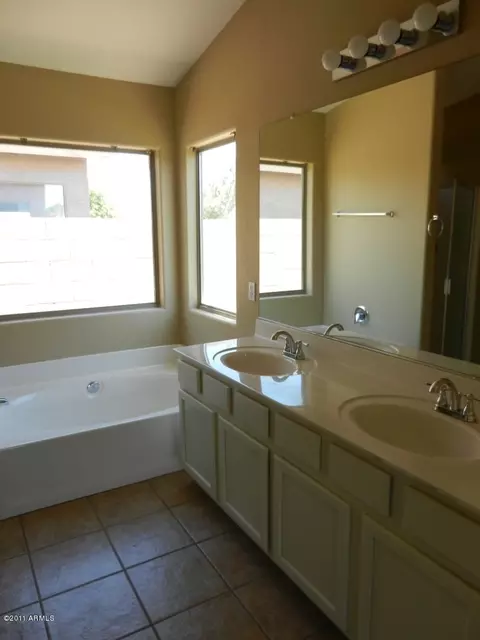 3857 E Wyatt Way, Gilbert, AZ 85297 photo 15