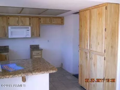 1022 E Bendix Dr, Tempe, AZ 85283 photo 5