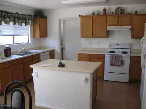 10635 E Balmoral Ave, Mesa, AZ 85208 photo 4