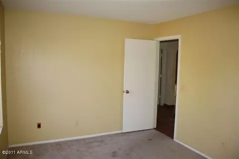4019 E Kimberly Way, Phoenix, AZ 85050 photo 5