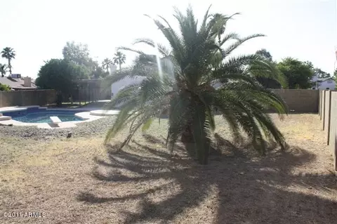 4019 E Kimberly Way, Phoenix, AZ 85050 photo 9