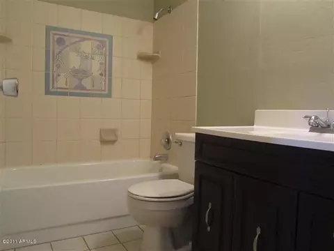 2840 E Clarendon Ave, Phoenix, AZ 85016 photo 12