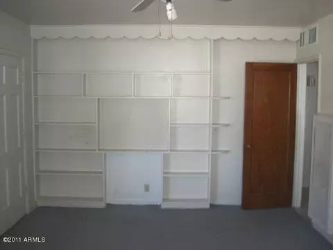 670 E 1st St, Mesa, AZ 85203 photo 3