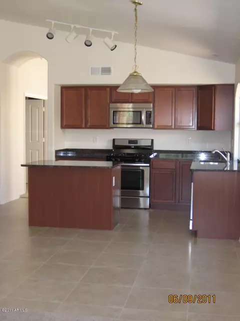 3903 E Douglas Loop, Gilbert, AZ 85234 photo 11