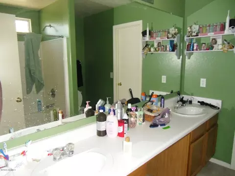 6814 S 39th Dr, Phoenix, AZ 85041 photo 13