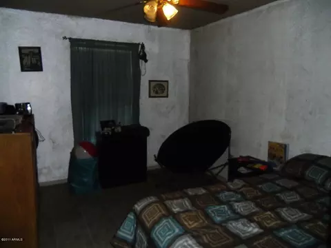 6814 S 39th Dr, Phoenix, AZ 85041 photo 3