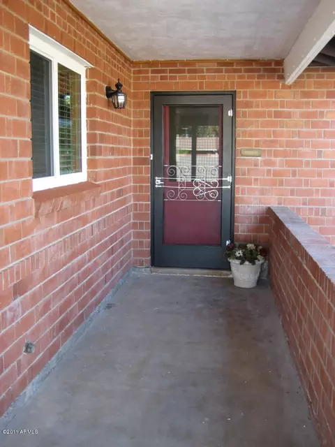 3745 E Amelia Ave, Phoenix, AZ 85018 photo 2