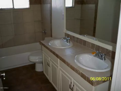 4213 N 35th Pl, Phoenix, AZ 85018 photo 6