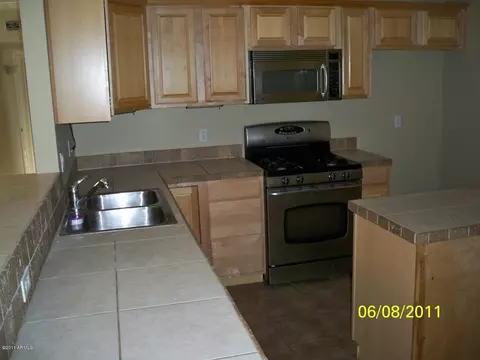 4213 N 35th Pl, Phoenix, AZ 85018 photo 4