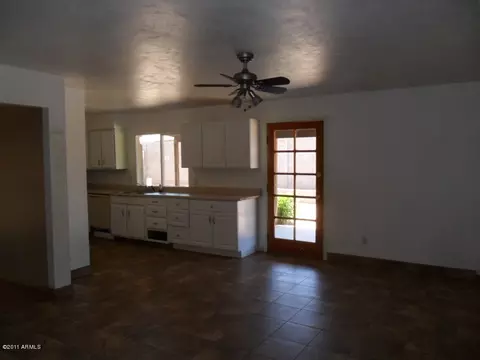 4501 E Pecan Rd, Phoenix, AZ 85040 photo 9