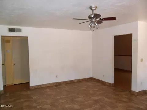 4501 E Pecan Rd, Phoenix, AZ 85040 photo 10