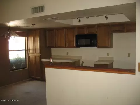 851 E Lola Dr, Phoenix, AZ 85022 photo 5