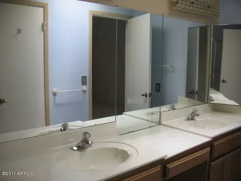 851 E Lola Dr, Phoenix, AZ 85022 photo 9
