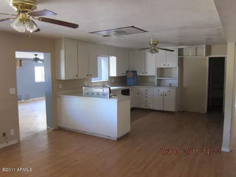923 W 10th St, Mesa, AZ 85201 photo 6
