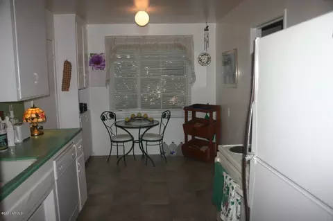 5702 N 11th Pl, Phoenix, AZ 85014 photo 7