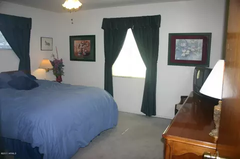 5702 N 11th Pl, Phoenix, AZ 85014 photo 5