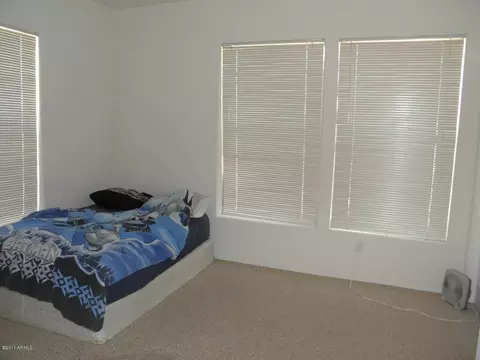 5826 S 35th Pl, Phoenix, AZ 85040 photo 6