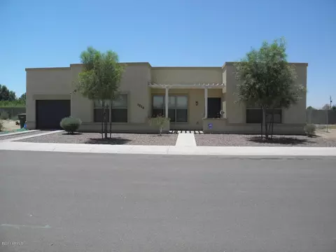 5826 S 35th Pl, Phoenix, AZ 85040 photo 1