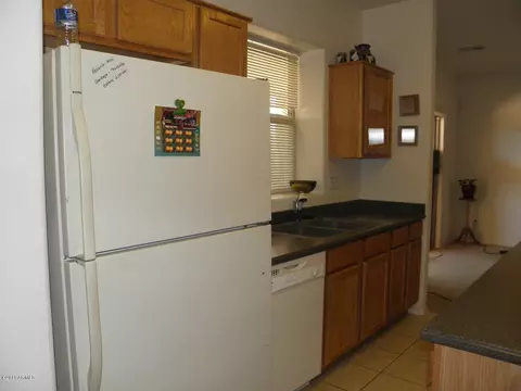 5826 S 35th Pl, Phoenix, AZ 85040 photo 2