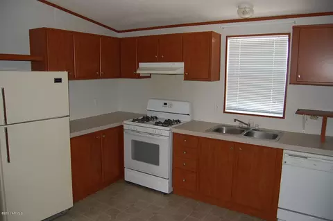 739 N Victory Dr, Apache Junction, AZ 85120 photo 5