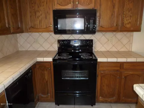 3825 E Cathedral Rock Dr, Phoenix, AZ 85044 photo 5