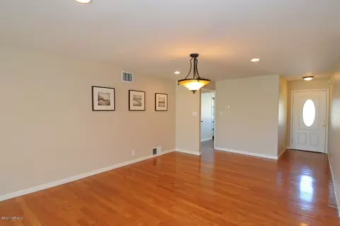 3121 N 41st Pl, Phoenix, AZ 85018 photo 9