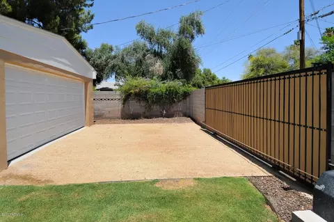 3121 N 41st Pl, Phoenix, AZ 85018 photo 28