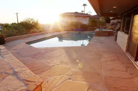 5319 E Valle Vista Rd, Phoenix, AZ 85018 photo 9