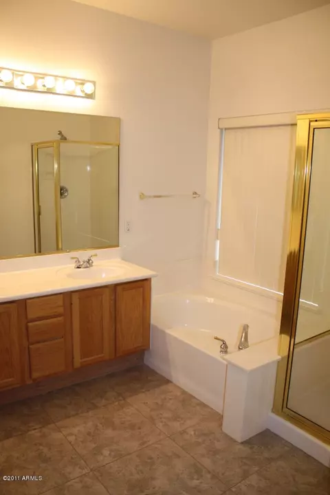 4244 E South Fork Dr, Phoenix, AZ 85044 photo 10