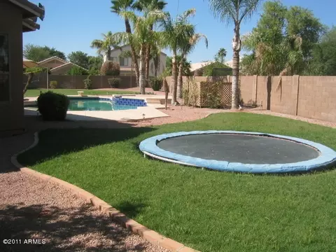 554 S Bahama Dr, Gilbert, AZ 85296 photo 6