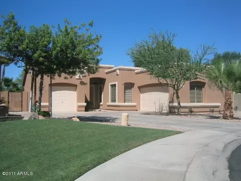 554 S Bahama Dr, Gilbert, AZ 85296 photo 1